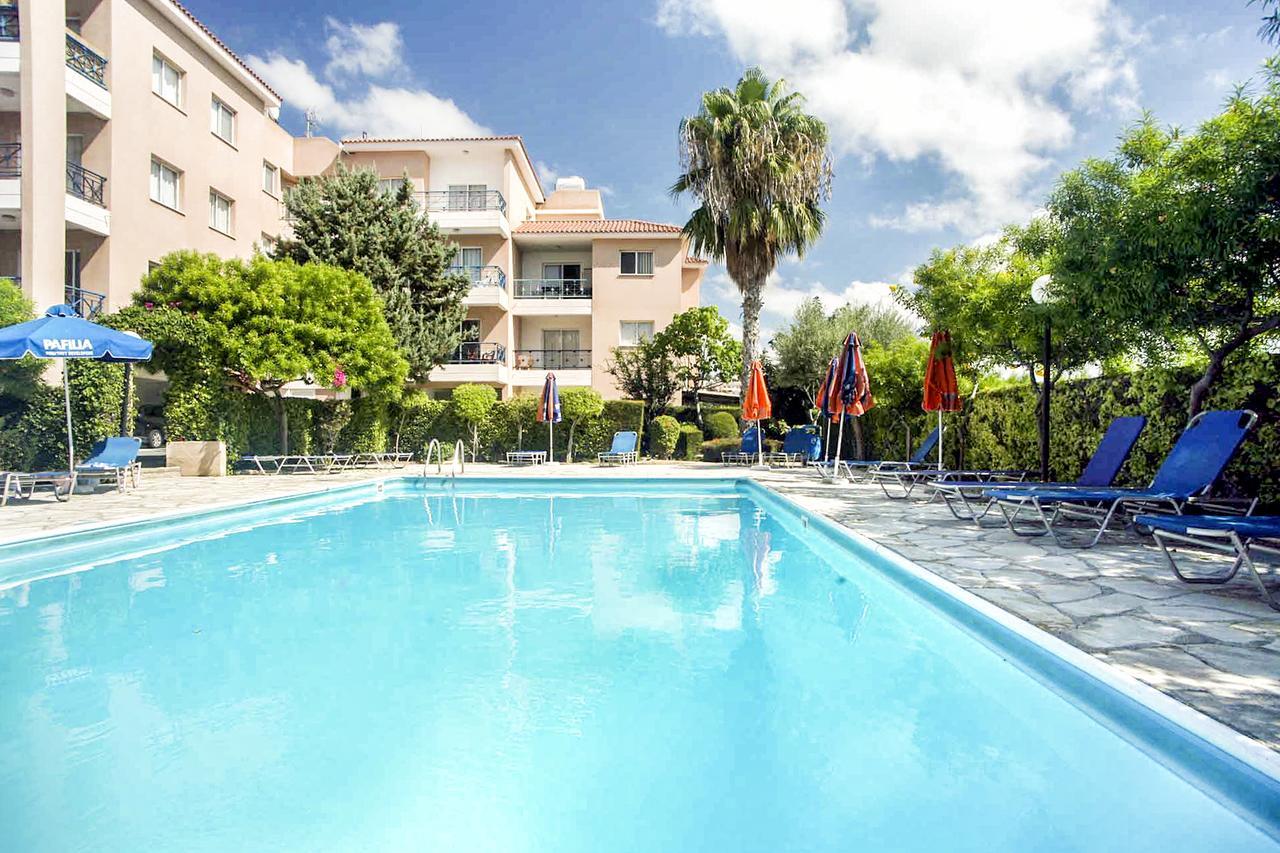 Pafia 3 Holiday Apartment Paphos Bagian luar foto